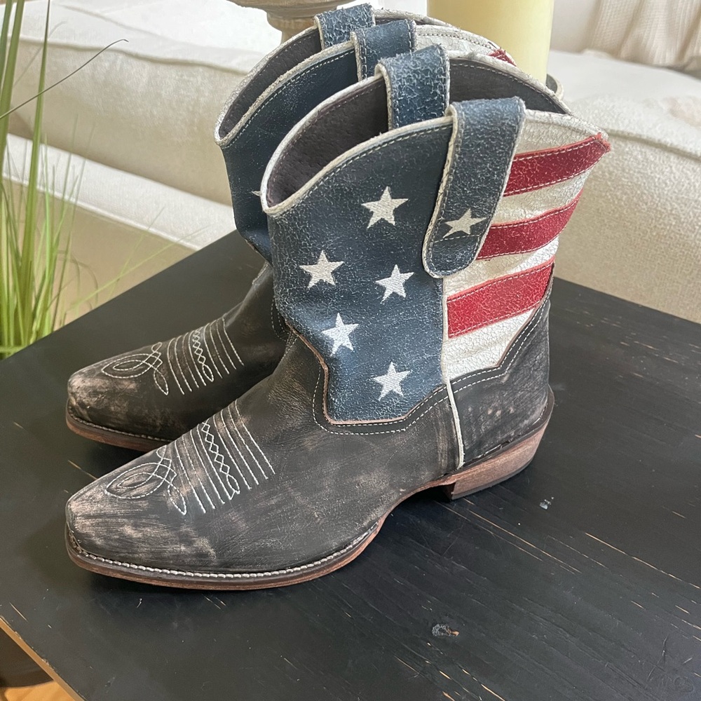 ROPER LEATHER
ANKLE BOOT AMERICAN FLAG WITH DISTRESSED
BROWN VAMP. Sz 8.5 - Picture 3 of 8